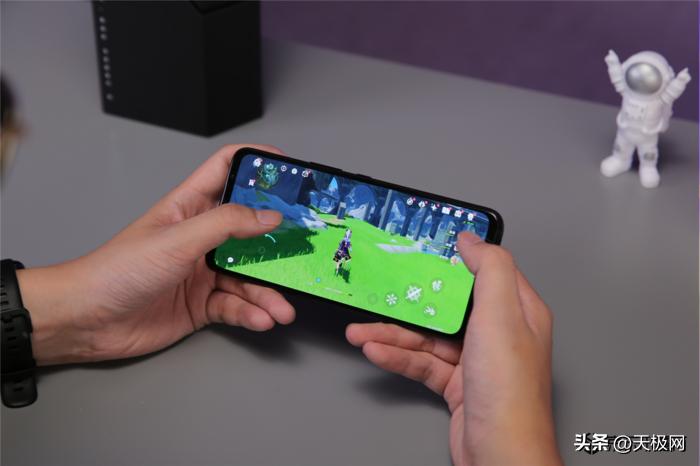 腾讯ROG游戏手机6天玑至尊版评测:玩家的顶级游戏利器