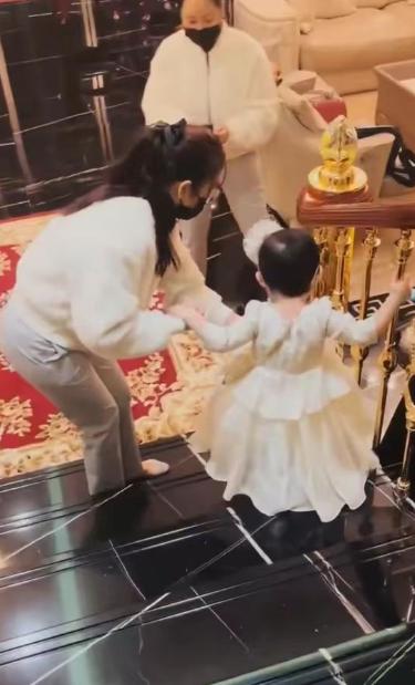 老来得子的8位男星,老来得子十大男星