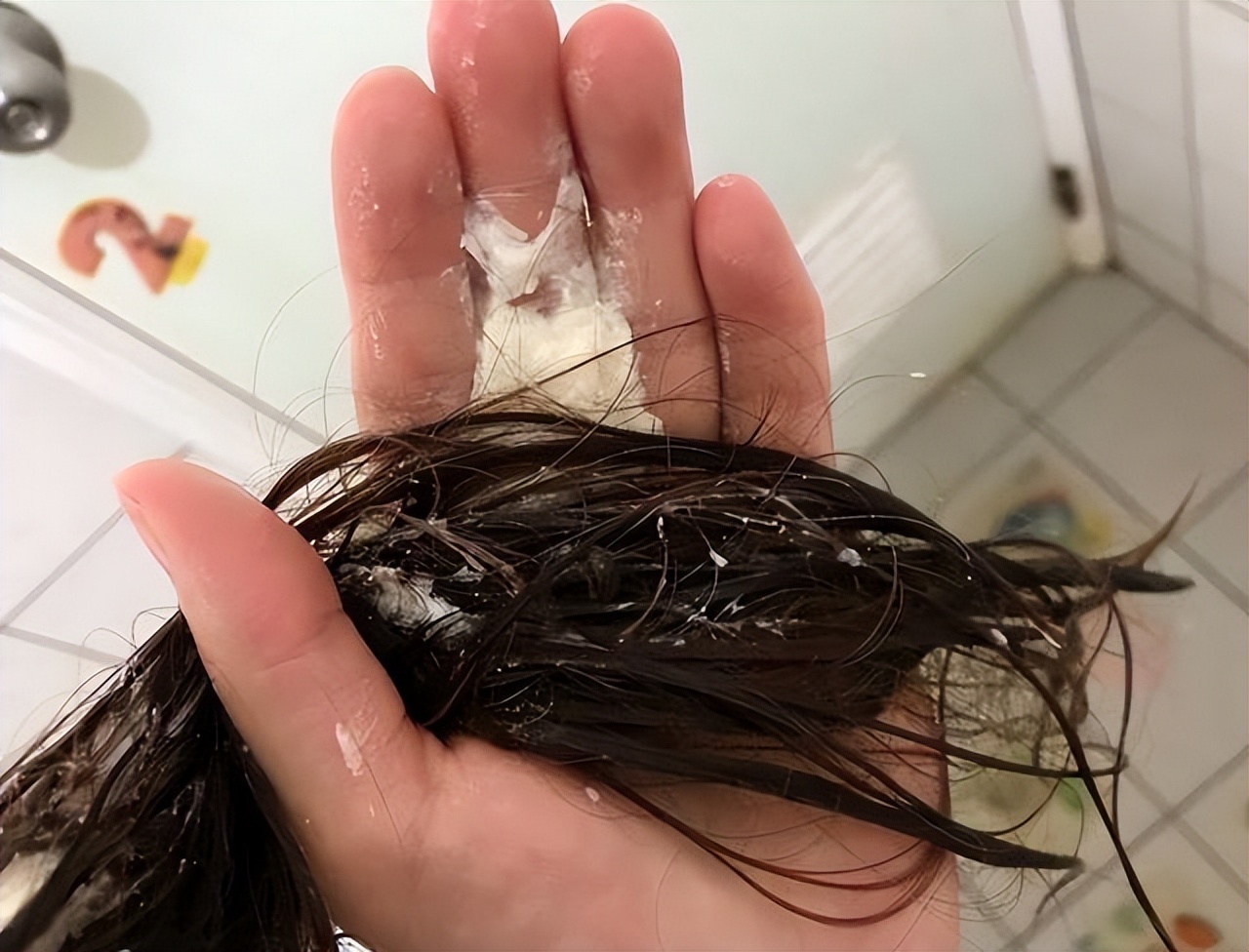 干枯细软头发大牌洗发水推荐,洗发水推荐前十名同款洗发水