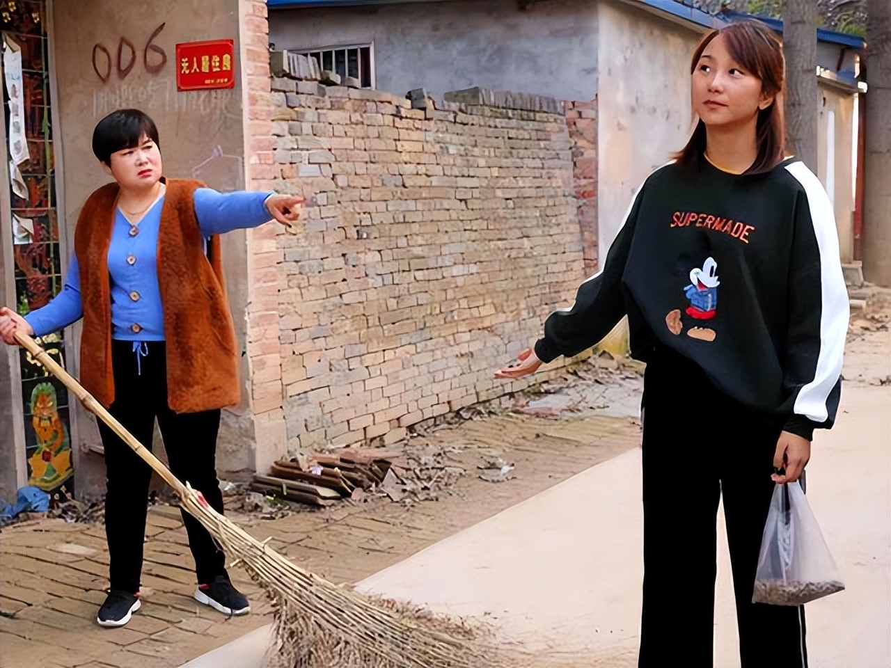 很多正宗的方言你根本听不懂,我国的难懂的方言