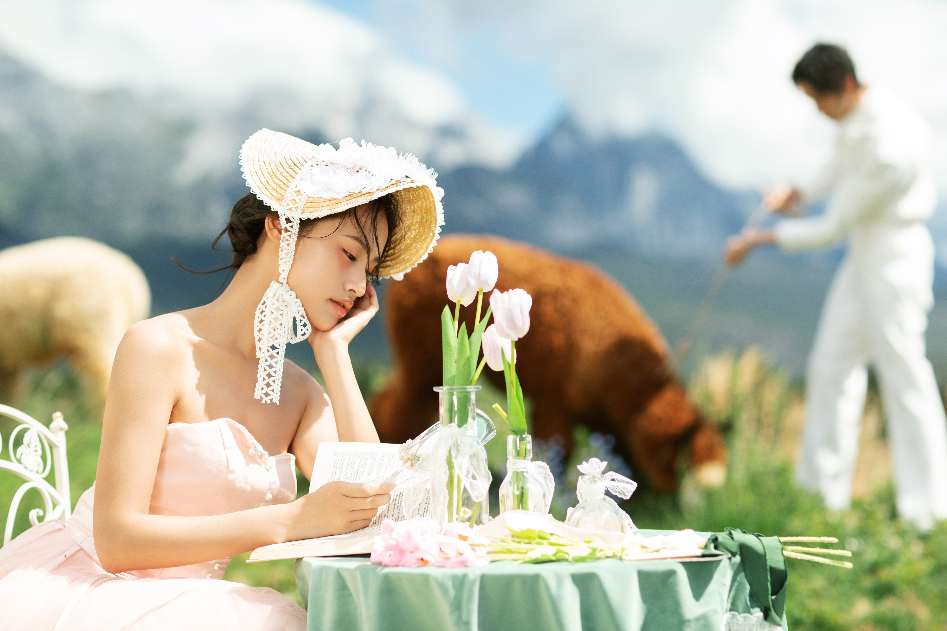 丽江束河古镇客栈楼顶婚纱照旅拍,阜阳丽江婚纱照旅拍推荐