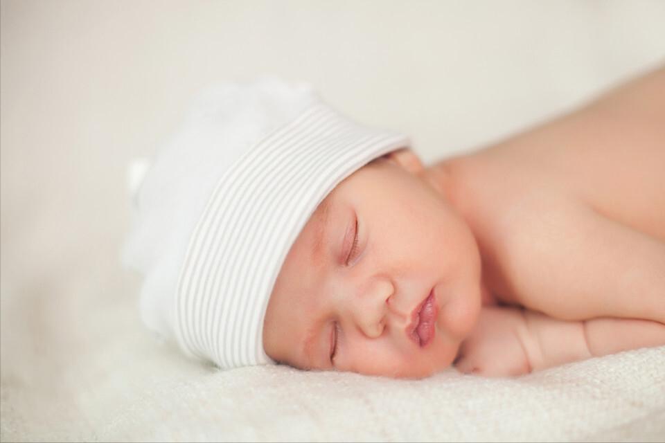 夏天带娃，有4件事不能“盲”听老人意见，明摆着就是在“坑”娃