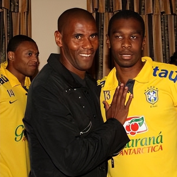 2018世界杯巴西队11号球员,1998世界杯巴西球衣