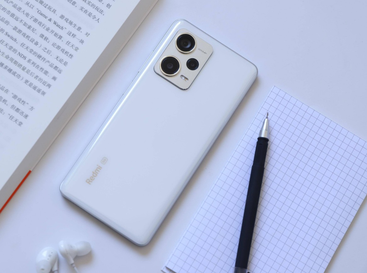 手机性价比比较高的手机推荐一下,目前性价比高的手机推荐一下