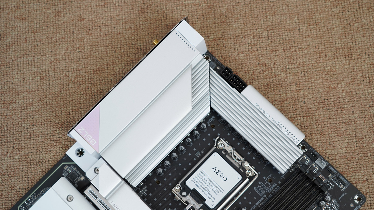 游戏生产力都通吃？13700K+Z790雪鹰+4080星曜打造的高端主机分享