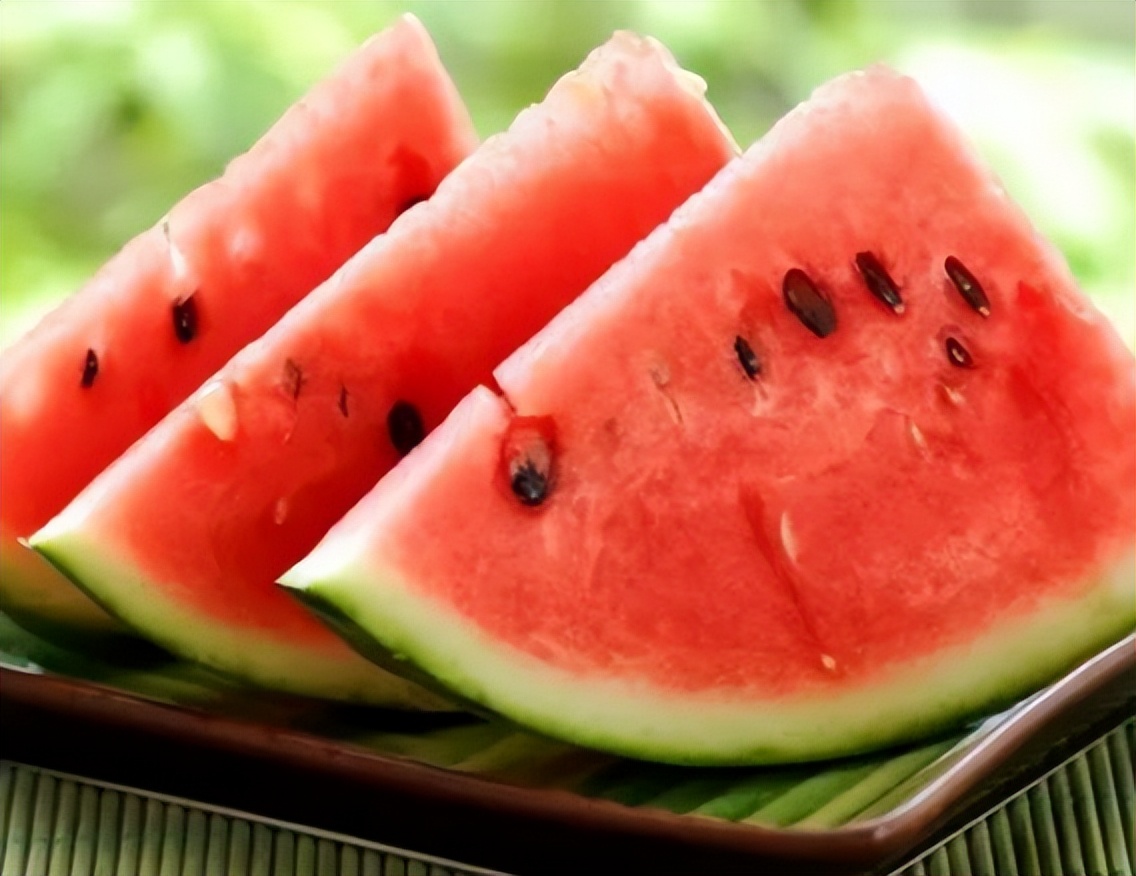 哪几种水果吃多了容易变成黄脸婆,女人最怕的就是这几种水果