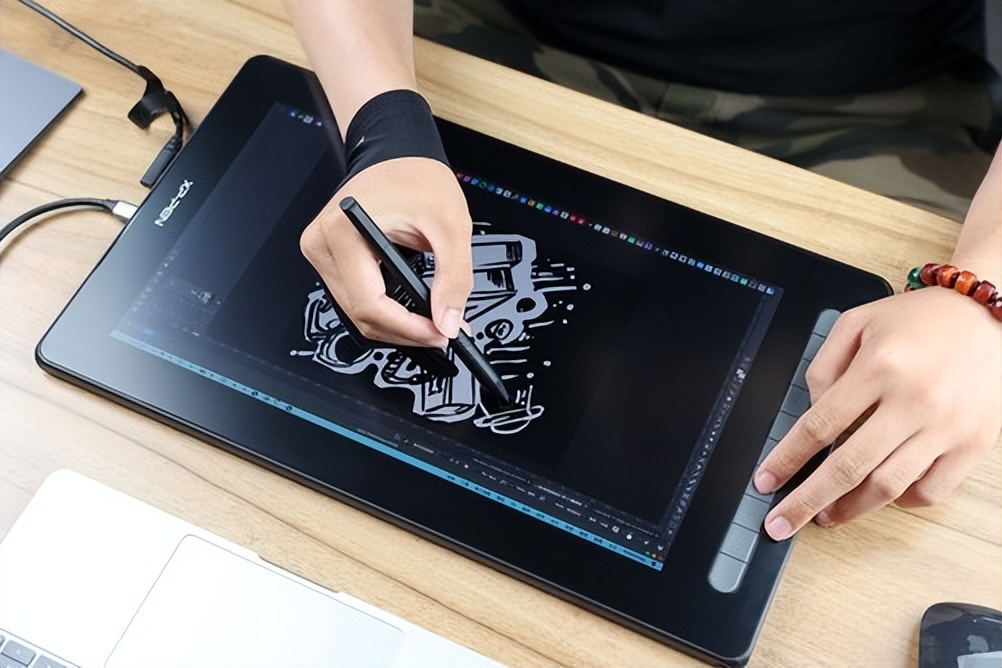 xppen数位屏artist16和artist16pro区别,xppen手绘屏一个月测评体验来啦