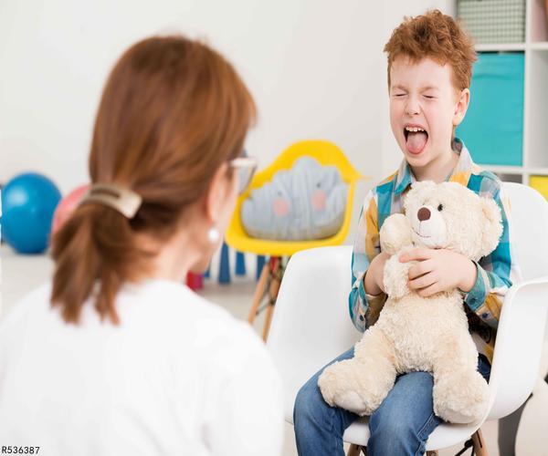 如何有效处理孩子的嫉妒心理,孩子成长过程中心理问题与对策