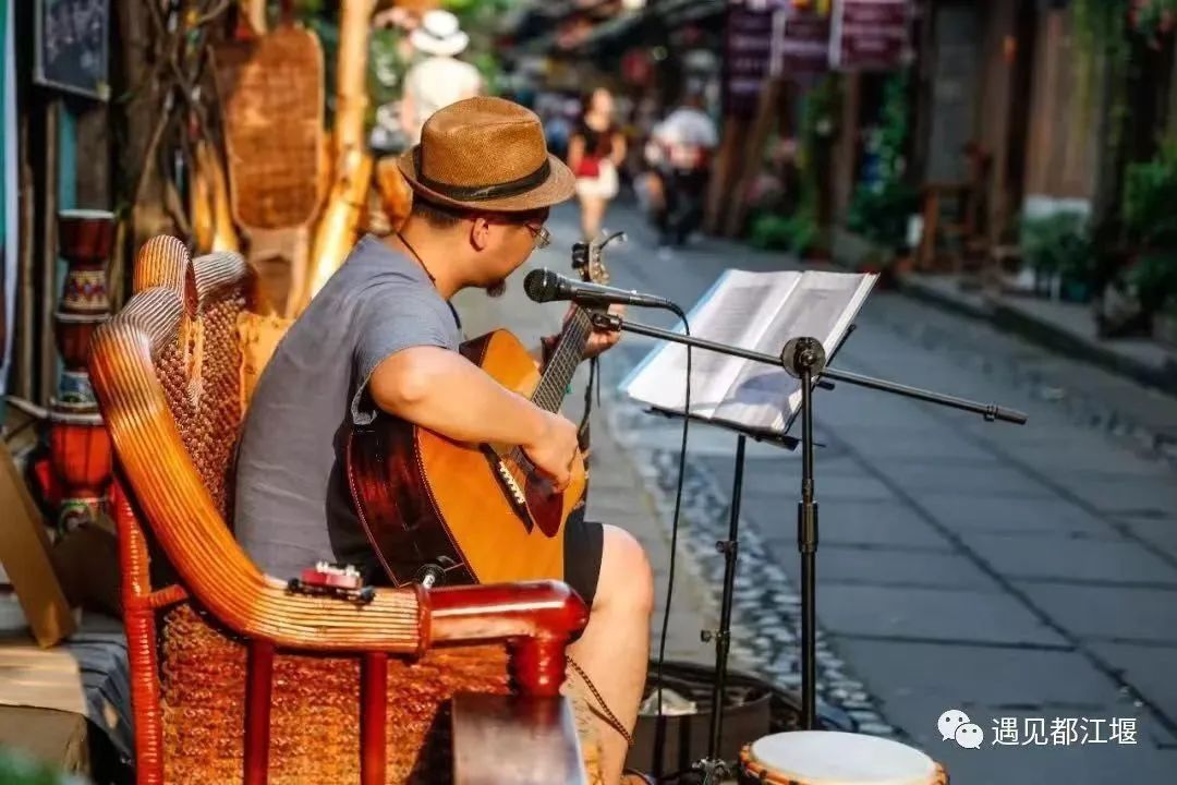 拿走不谢！这份都江堰“懒人版”旅游攻略，不爬山、不扎堆，还能打卡明星同款，赶快行动吧~