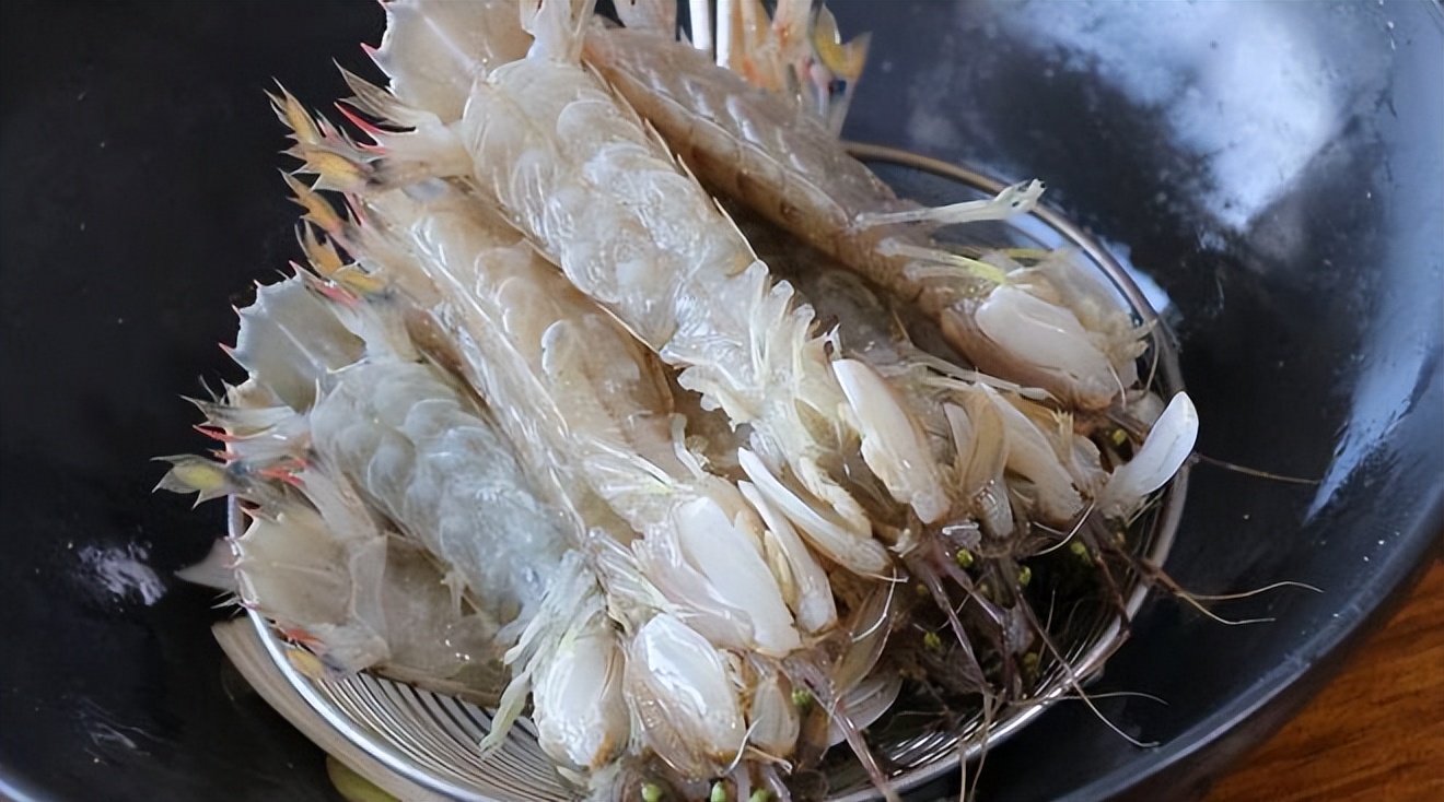 最正确的吃蟹和虾的吃法,虾蟹正确吃法大全