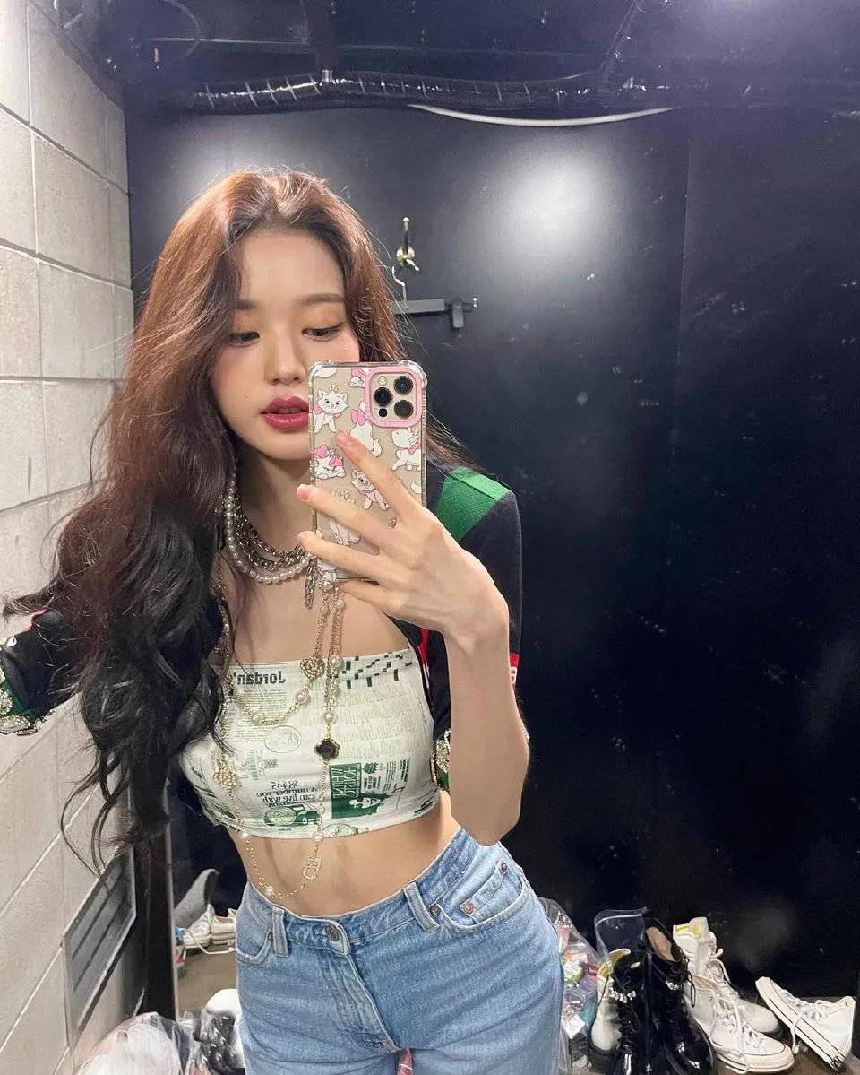 张元英绝美壁纸,张元英全面屏壁纸