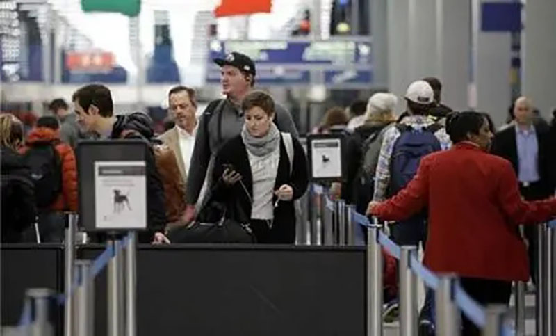 怎么看待1987年小伙花25万买机票,小伙25万买一张飞机票