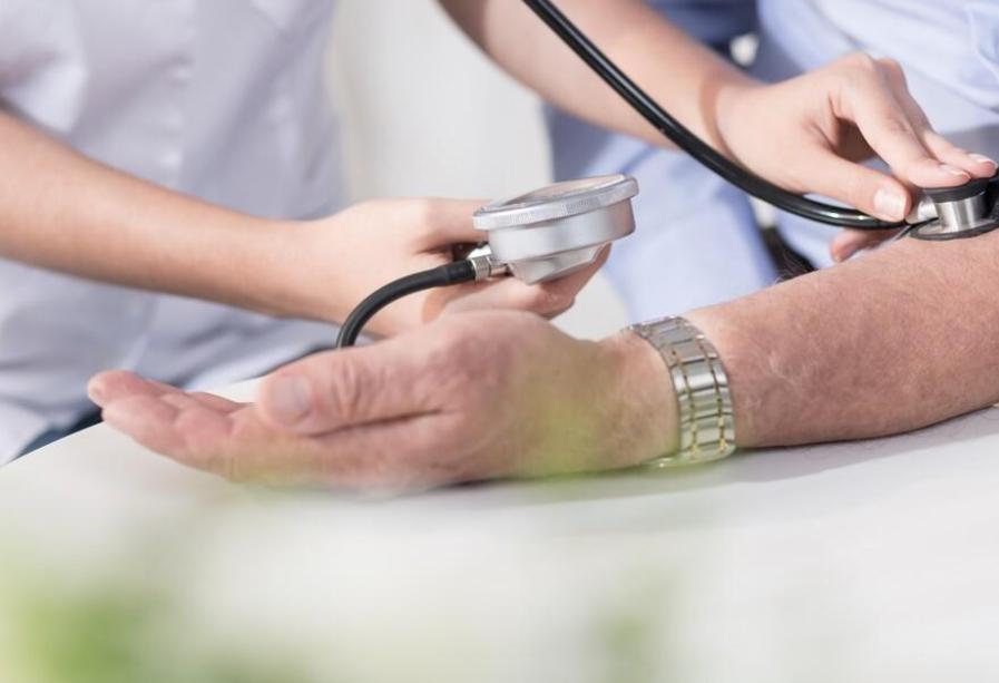 阿托伐他汀不能与什么食物同食,阿托伐他汀不能与哪些降压药同服