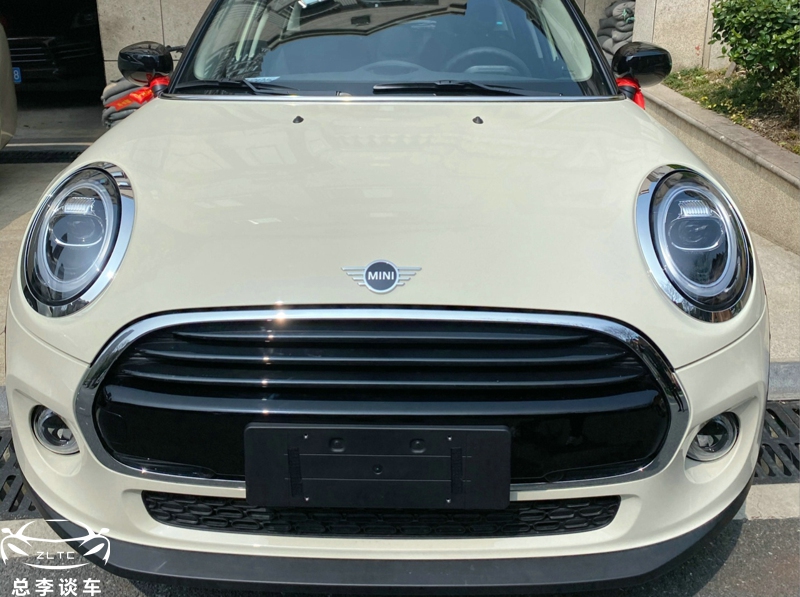 个头小买轿车还是suv好,个头小价位在30万左右的车