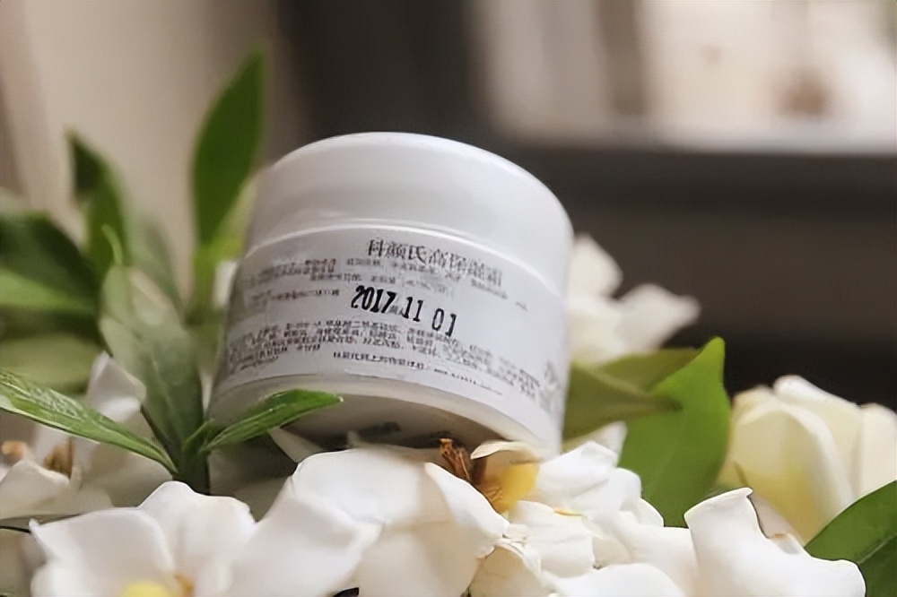 推荐几款好用的补水保湿面霜,什么面霜平价补水保湿效果最好