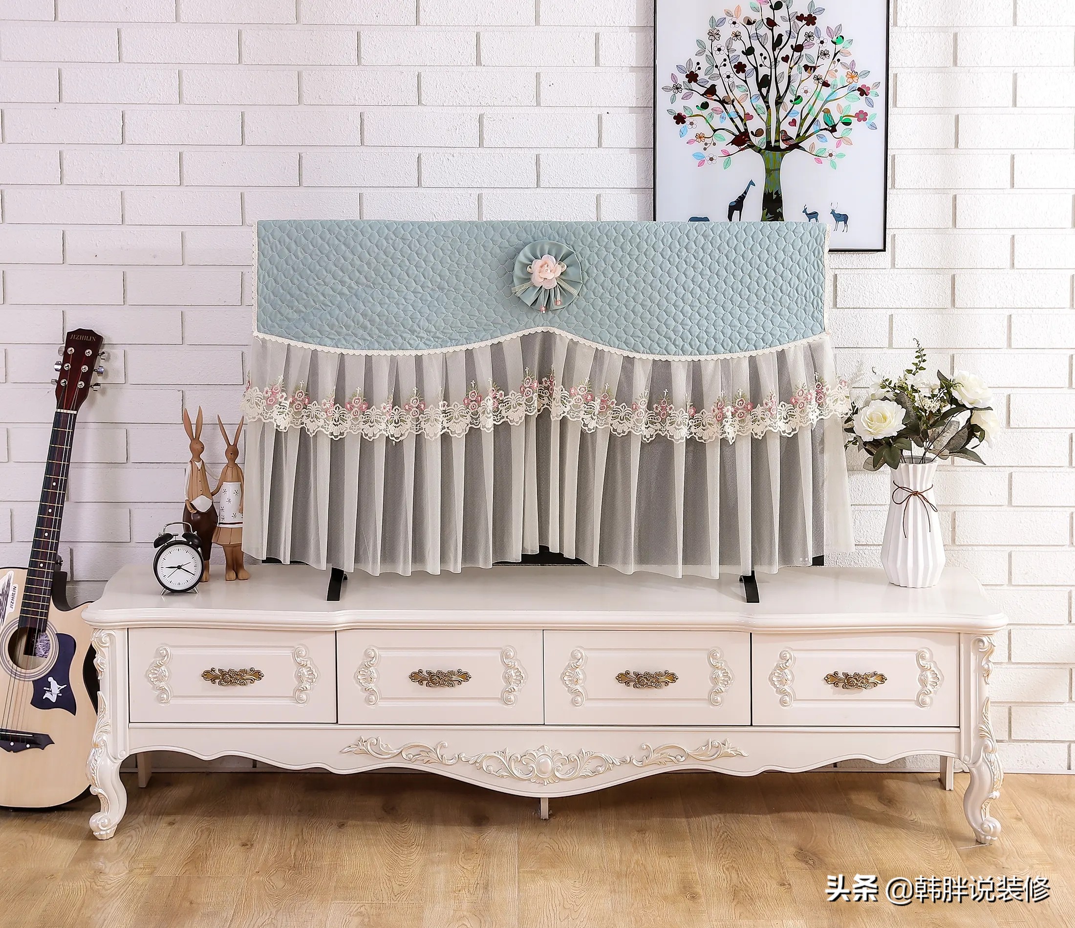 电视机旁不要放这四样东西,电视机前不能摆放的四种物品