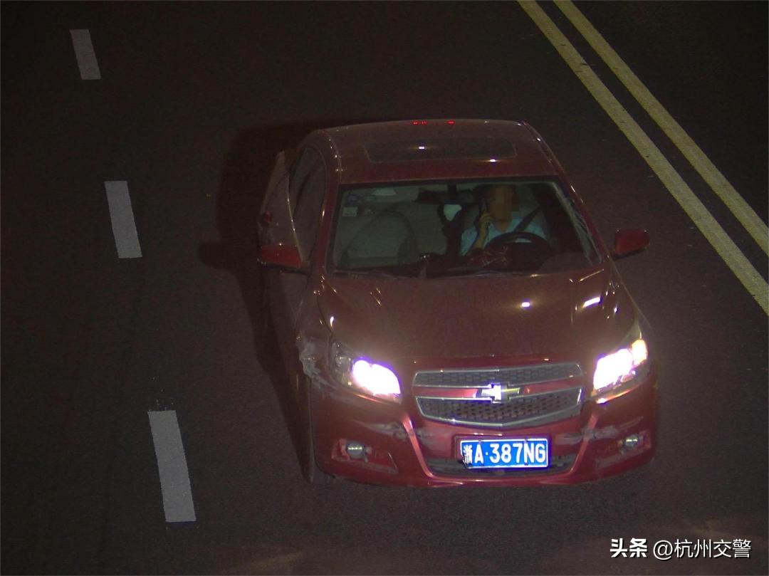 你玩的不是手机而是青春配图,你玩的不是手机而是青春