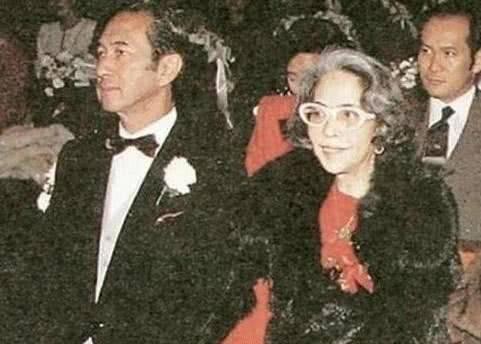 护工郑咏诗现状,郑咏诗为什么离开赌王