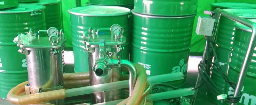 好多人都不知道：旧油竟然“勾兑”新油？换油不对，损失加倍！