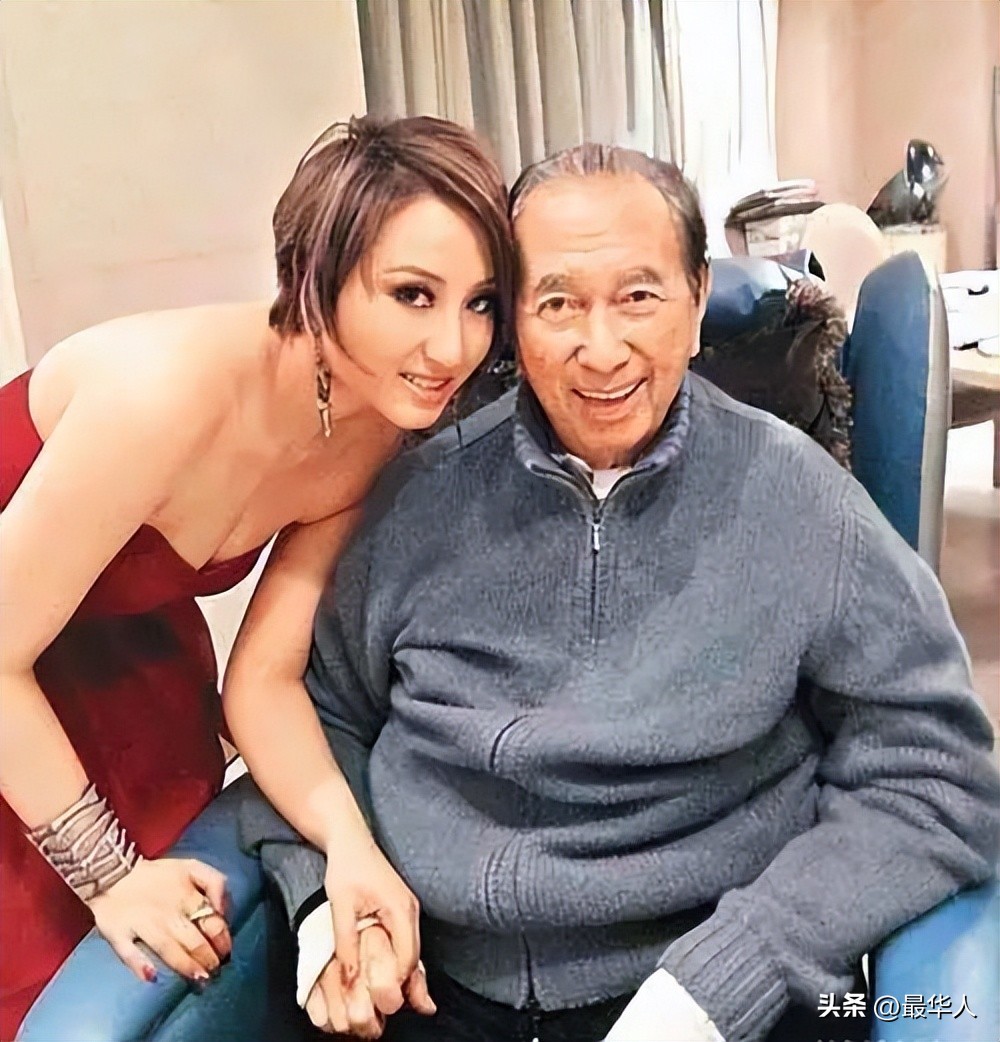 赌王千金利智,赌王千金像利智