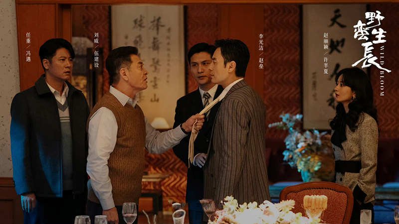 风吹半夏发布会赵丽颖欧豪,花开半夏赵丽颖和欧豪什么关系