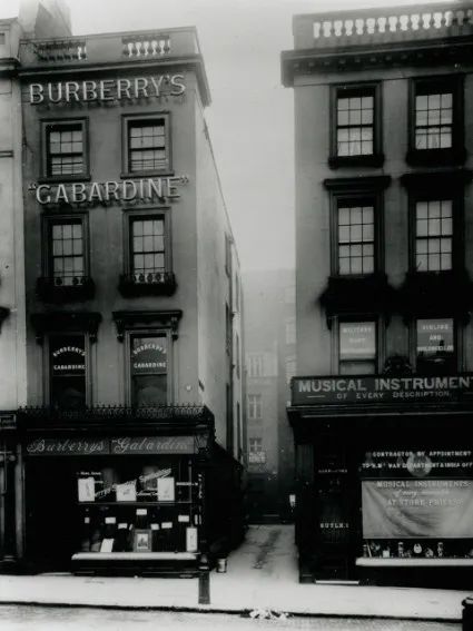 burberry2018风衣,burberry撤柜风衣