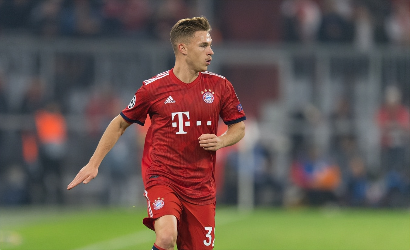 布努拒绝拜仁高薪合同，球员将继续为塞维利亚效力