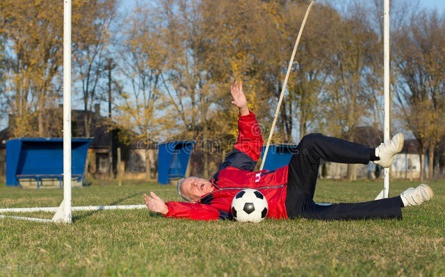 为什么要骂中国足球？难道不能客观理智的评论吗？