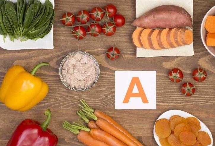 一到冬天皮肤干燥掉皮屑像下雪,一到冬天皮肤干燥皮屑满天飞