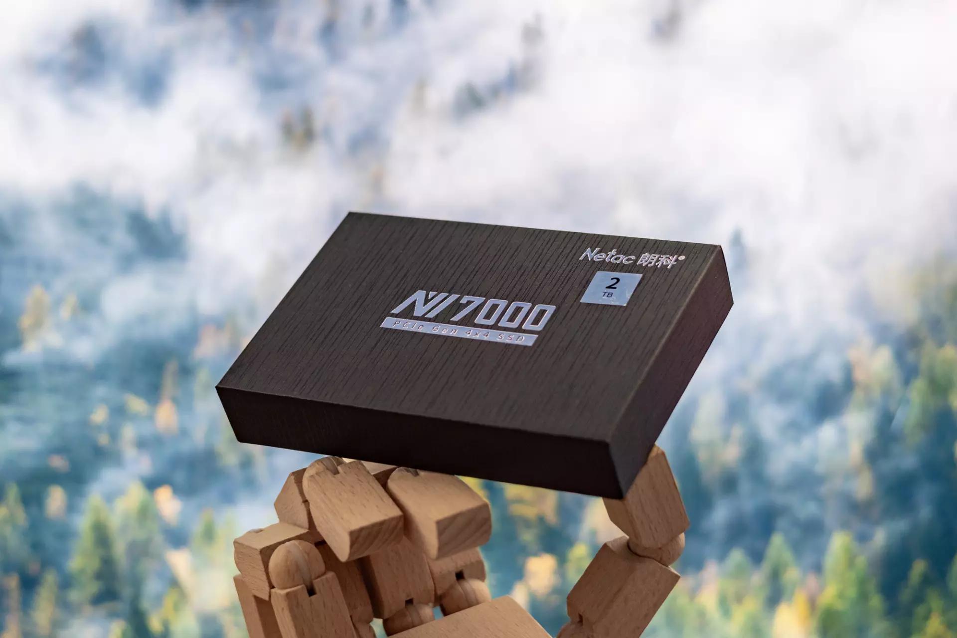 朗科nv3000绝影固态测评,朗科绝影nv70004k随机读写速度