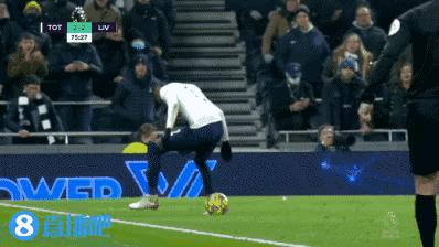 先碰到球铲倒算不算犯规,足球比赛鲁莽铲球