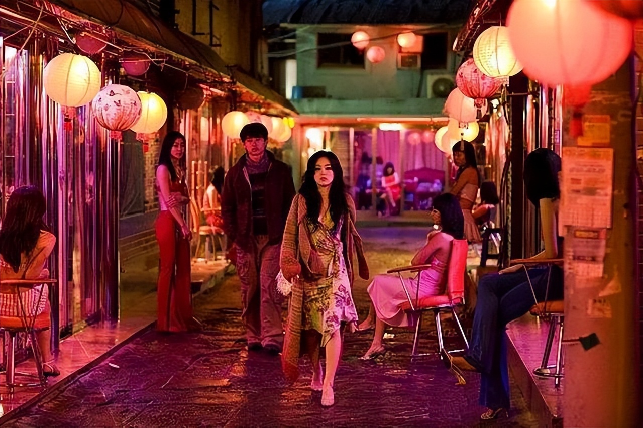 桃色行业比日本发达，韩国扫黄10年越扫越黄，背后财阀堪比土皇帝