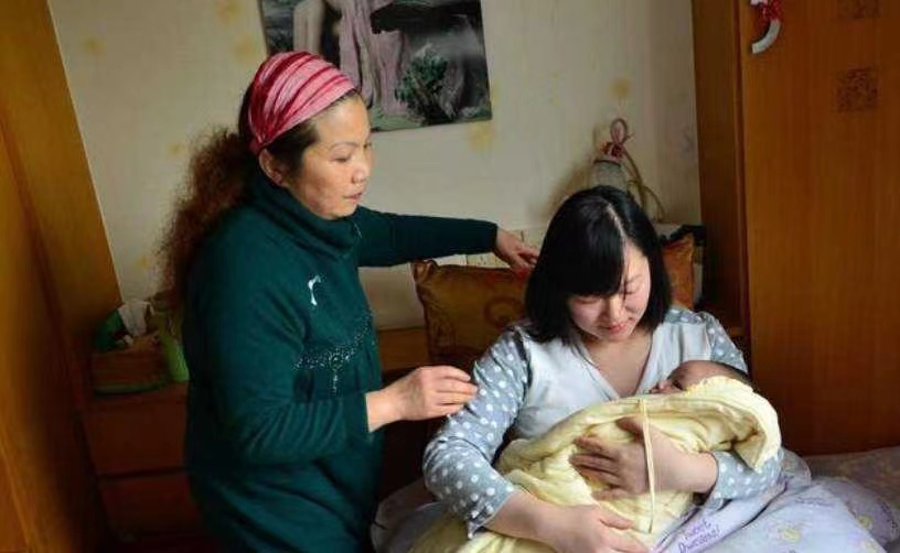 月子期间到底能不能洗澡洗头,坐月子不能洗澡洗头真的科学吗