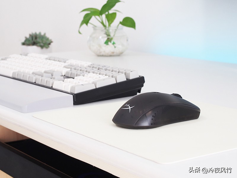 2022公认手感最好的无线游戏鼠标,极度未知旋火鼠标测评