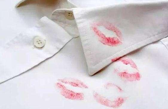 衣服染上口红了用什么方法去除,衣服上染口红怎么处理