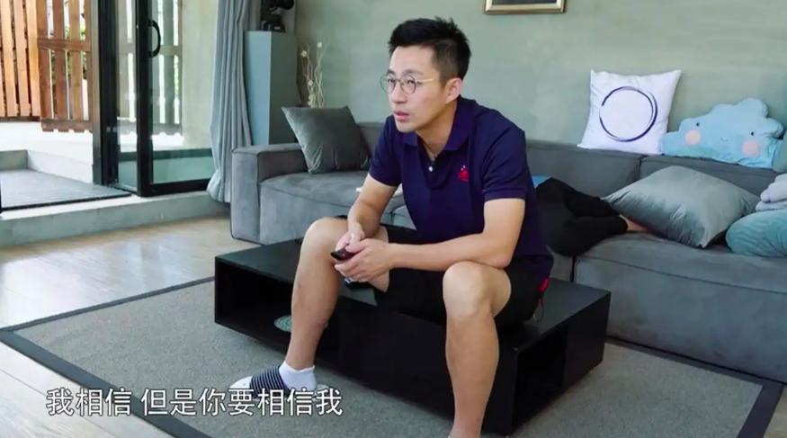 张兰谈汪小菲和大s离婚看法,汪小菲张兰怒控大s