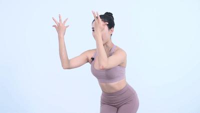 刘亦菲侧颜五官立体翘鼻抢镜,刘亦菲晒马甲线照身材简直太好