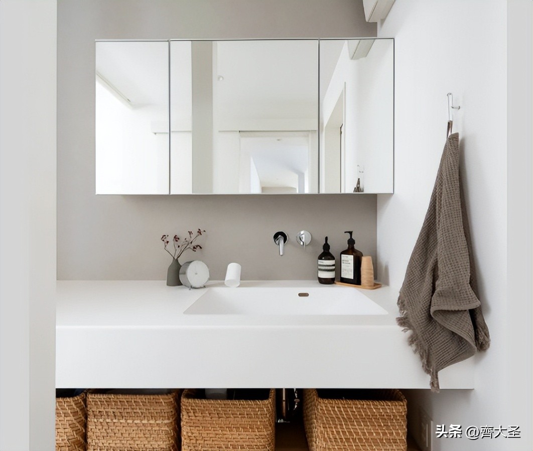 卫生间哪种镜柜设计合理,卫生间镜柜小细节