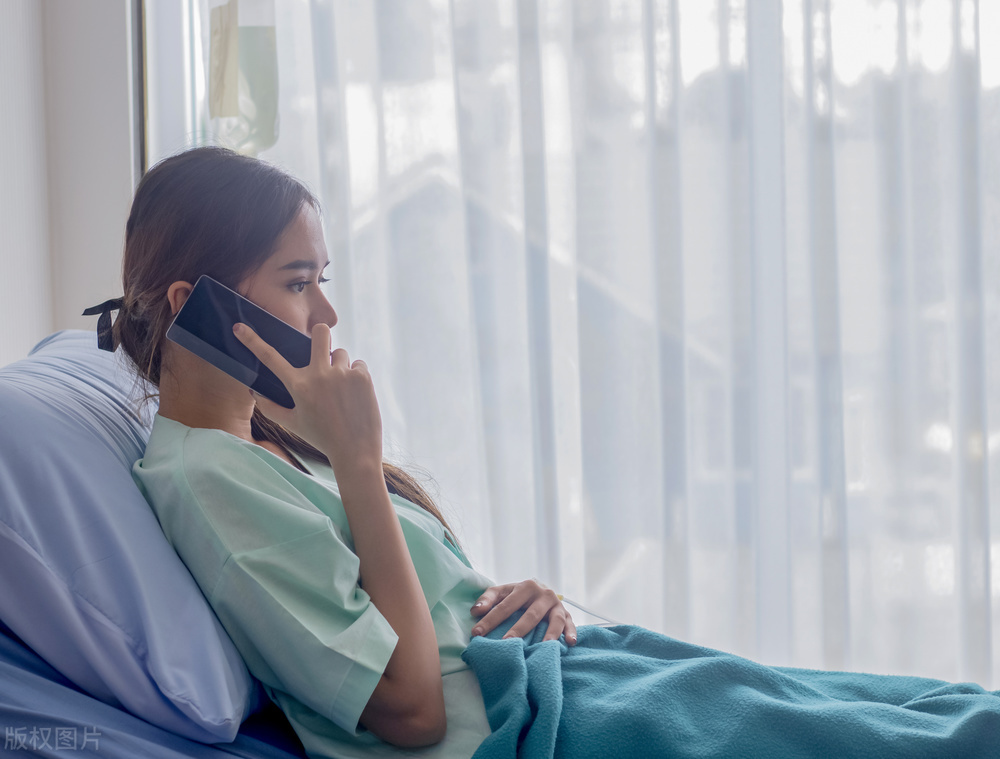 医院的抢救室f区,抢救室来一个病人怎么办