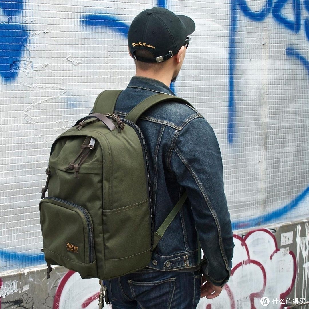 都市通勤党哪款男士双肩包值得,通勤双肩包和户外双肩包