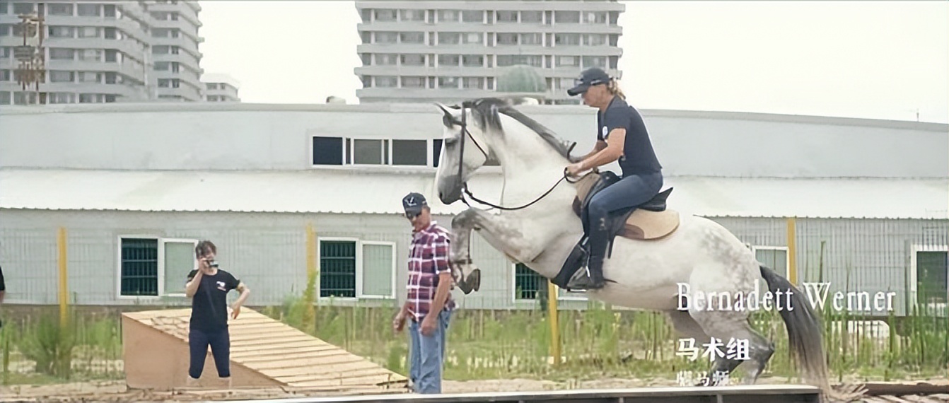 乌尔善怎么了,乌尔善的封神为何被骂