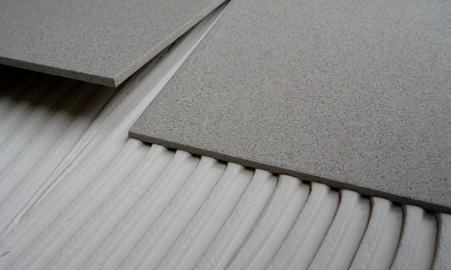 装修时最常用的胶水有哪些,装修最好用哪些胶水呢