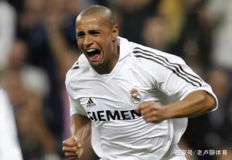 罗伯特卡洛斯吓坏人墙,罗伯特卡洛斯踢晕人墙