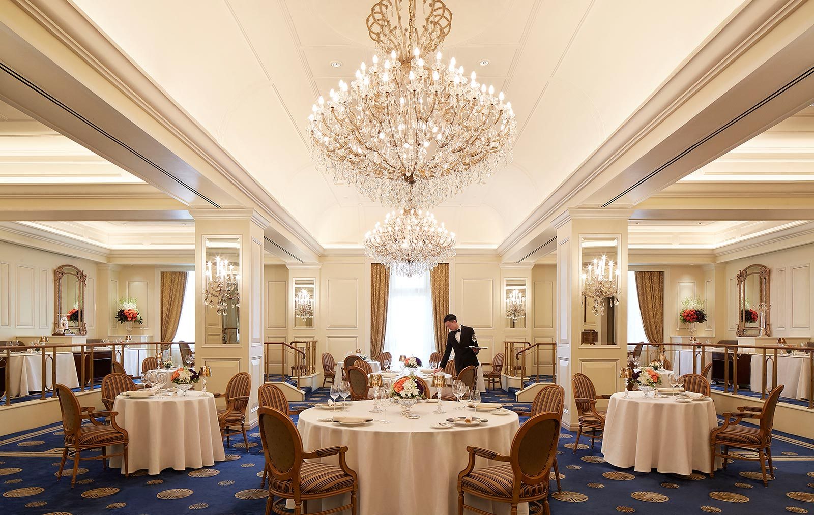 在香港的米其林餐厅用餐,在香港的豪华正餐