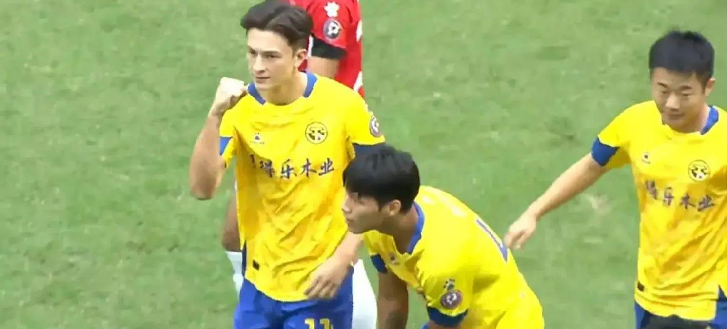 中甲最新积分榜青岛,中甲联赛青岛西海岸冲超形势