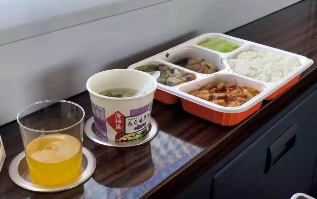 为什么高铁座位比机票贵,高铁上一等二等商务有什么区别