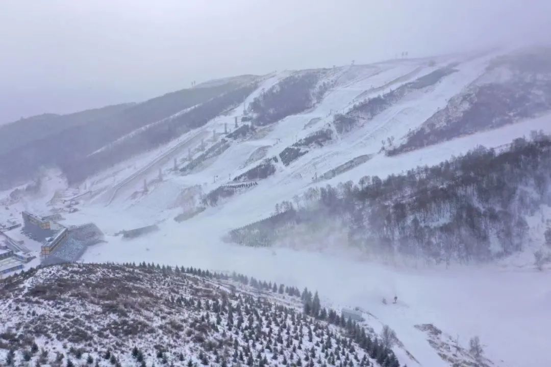 北京冬奥会会标的设计意图,北京冬奥会的场馆设计思路