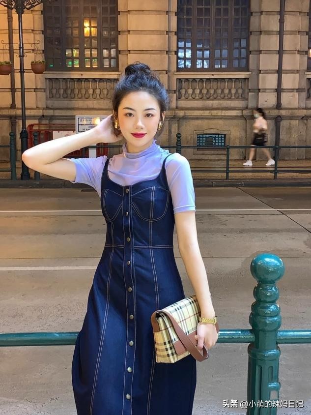 无袖背心裙怎样穿好看,背心裙怎么穿好看