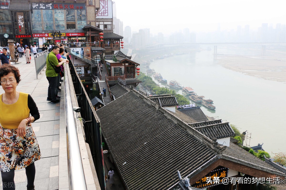 四川和重庆有哪些好玩儿的,重庆好玩还是四川好玩