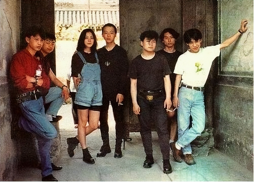 王菲谢霆锋现在婚姻近况咋样,李亚鹏王菲谢霆锋近况